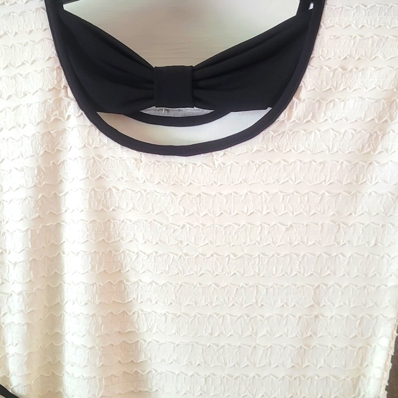 GIRL'S SPEECHLESS DRESS 10 - Picture 12 of 13